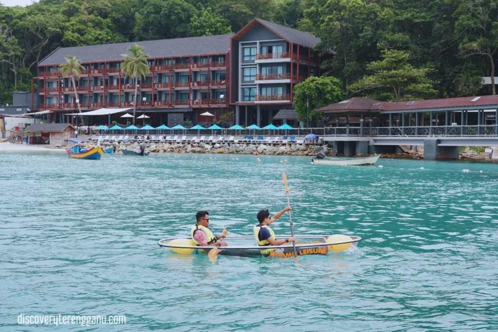 Aktiviti Kayak di Pulau Perhentian 2D1N